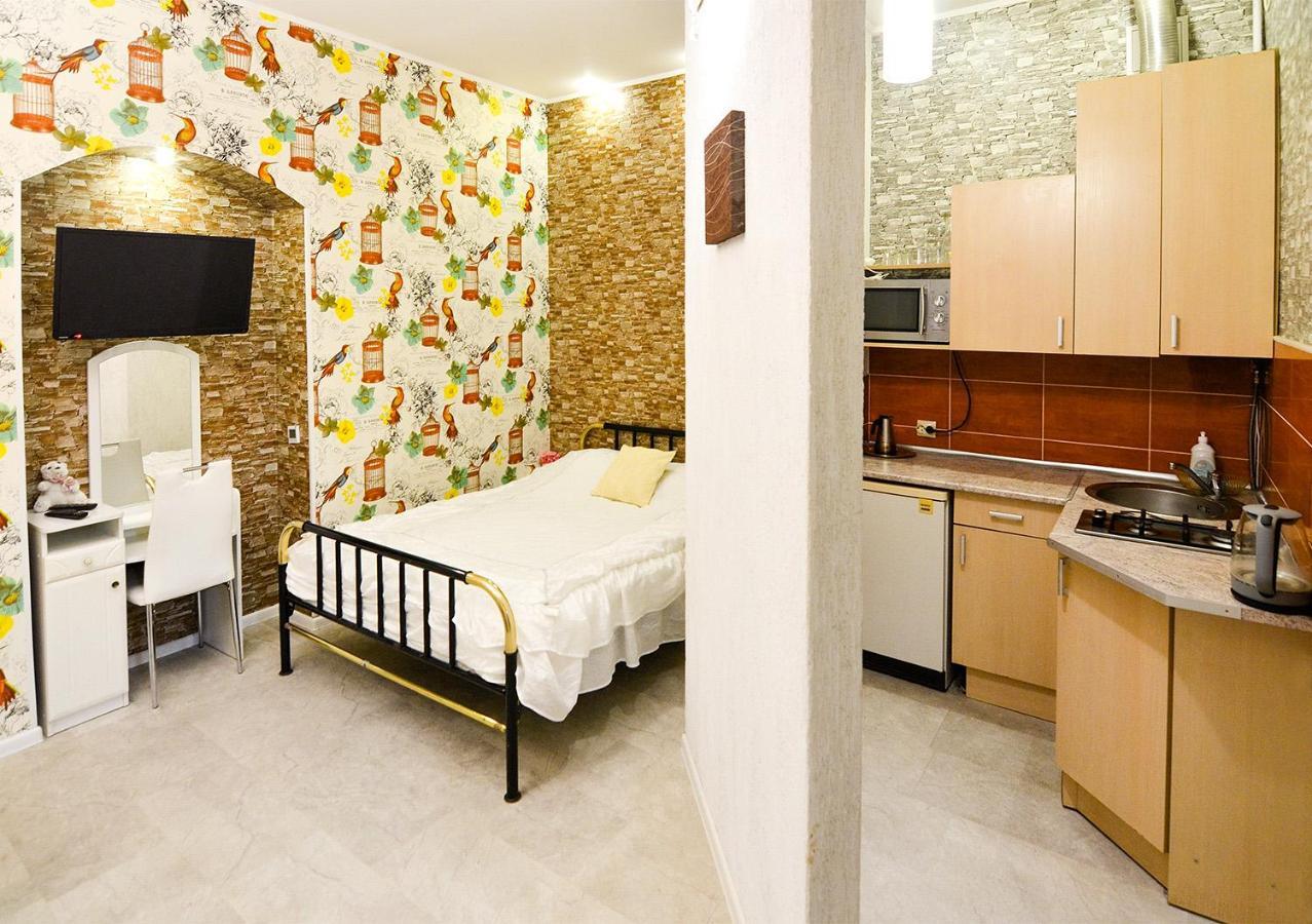 Apartments Leopolli Near Opera House Lviv Exterior photo